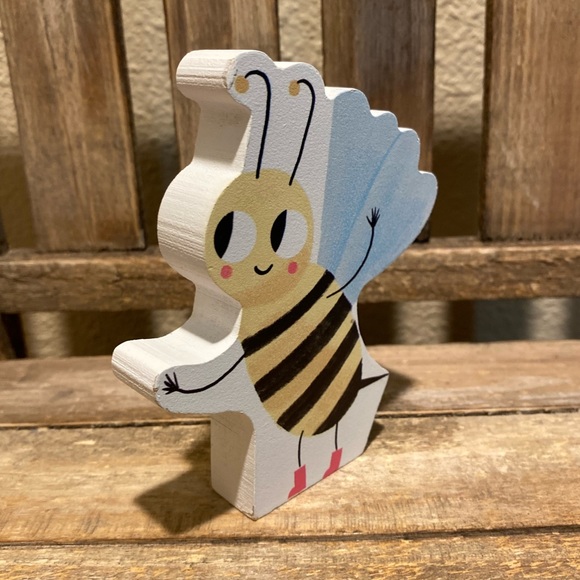 Valentines Day BumbleBee Bundle, Bee Socks, Bee Notepads, Bee Figure, Bee Sign - Picture 16 of 16